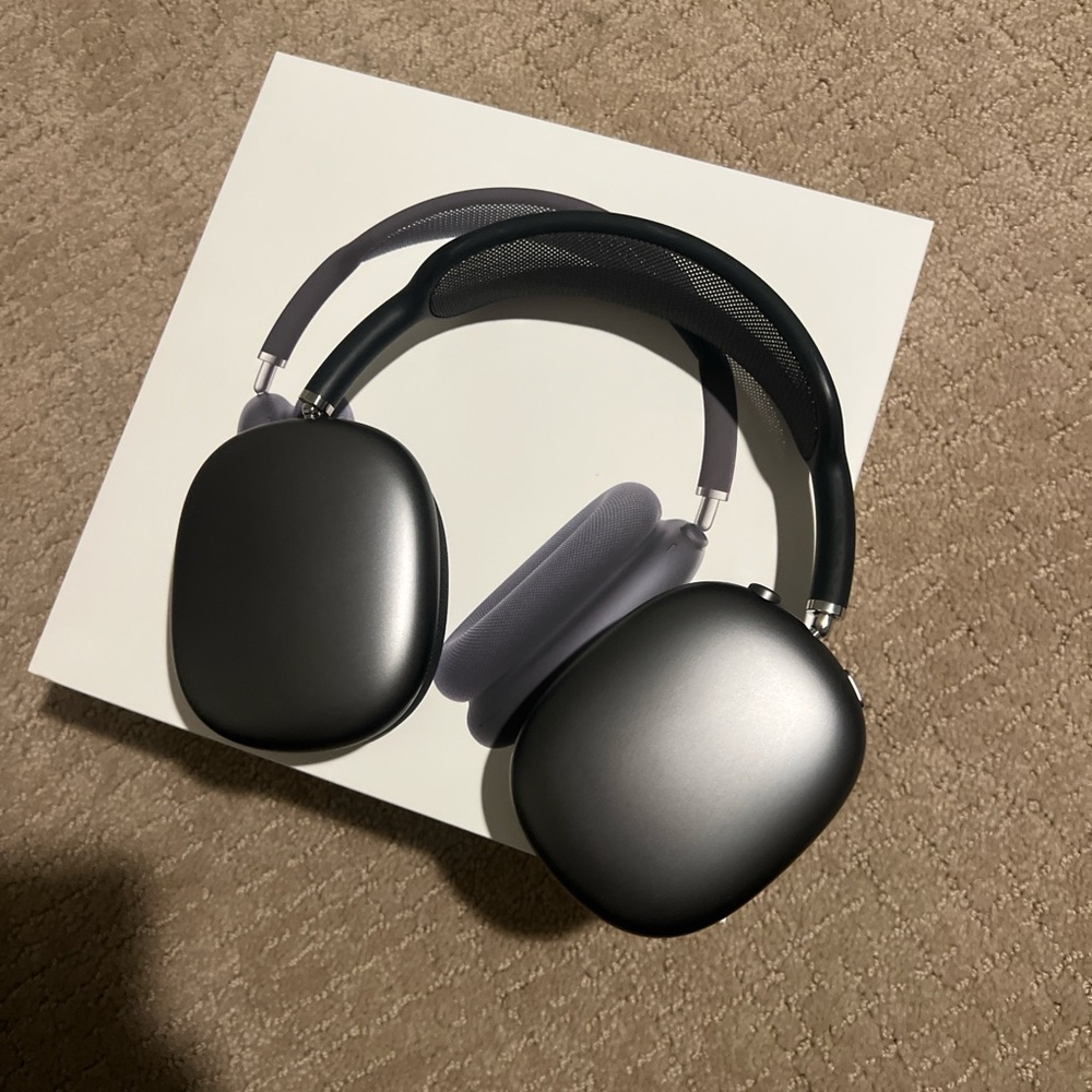 Apple AirPods Max